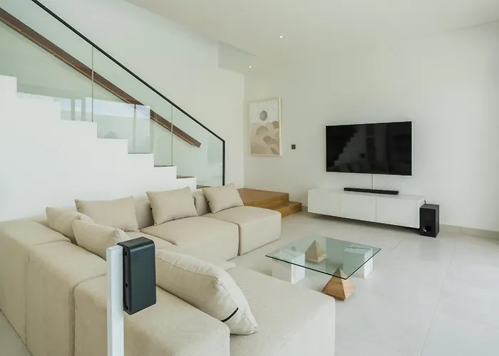 Luxe 3br At Pererenan * Canggu (Bali)