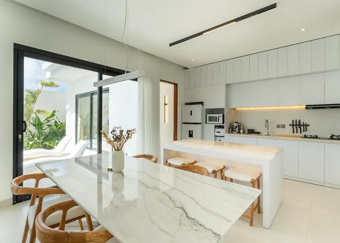 Luxe 3br At Pererenan Villa *