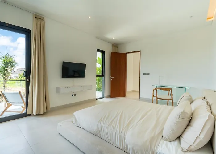 Luxe 3br At Pererenan * Canggu (Bali)